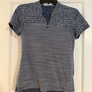 Disney Aulani NIKE golf women’s top